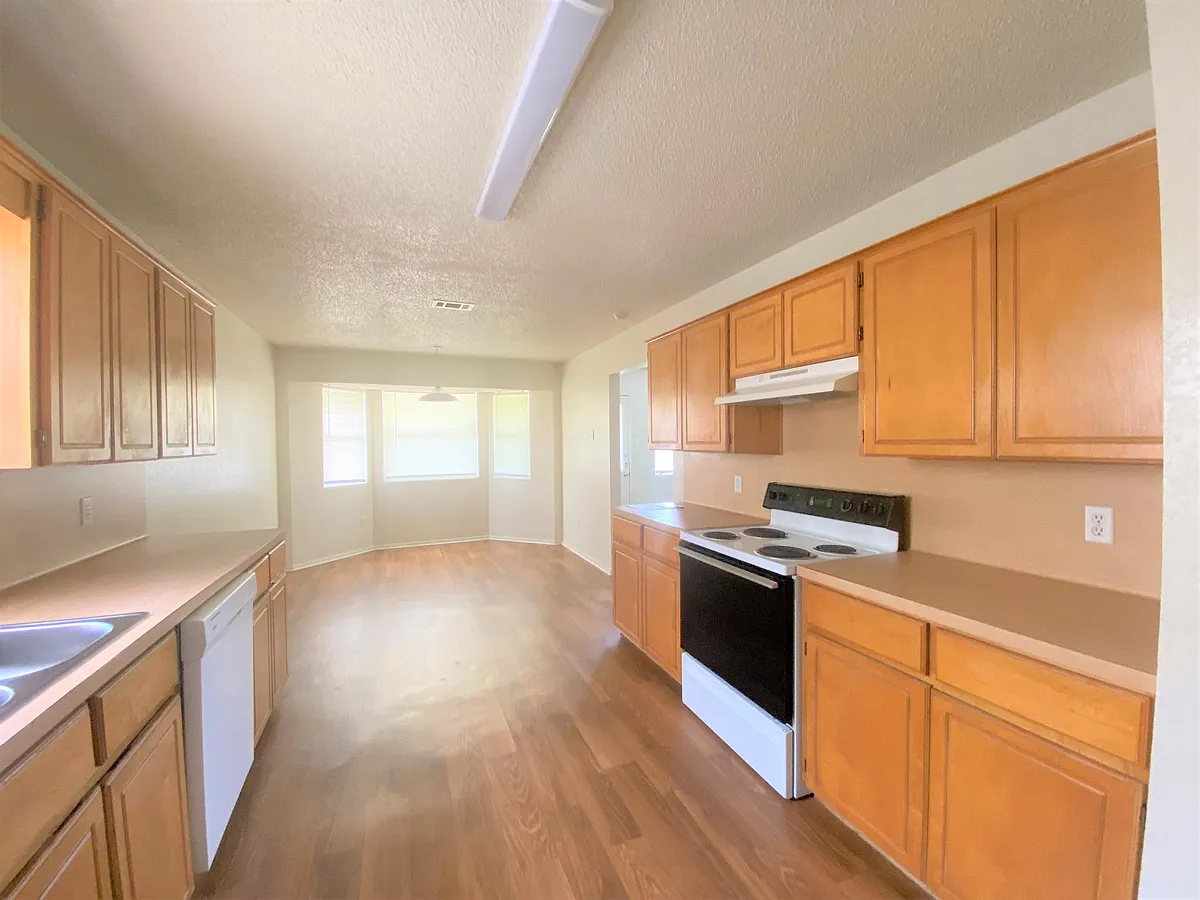 Building Photo - 4610 Stallion Dr