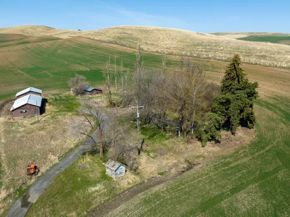 1223 Broenneke Rd, Moscow, ID 83843