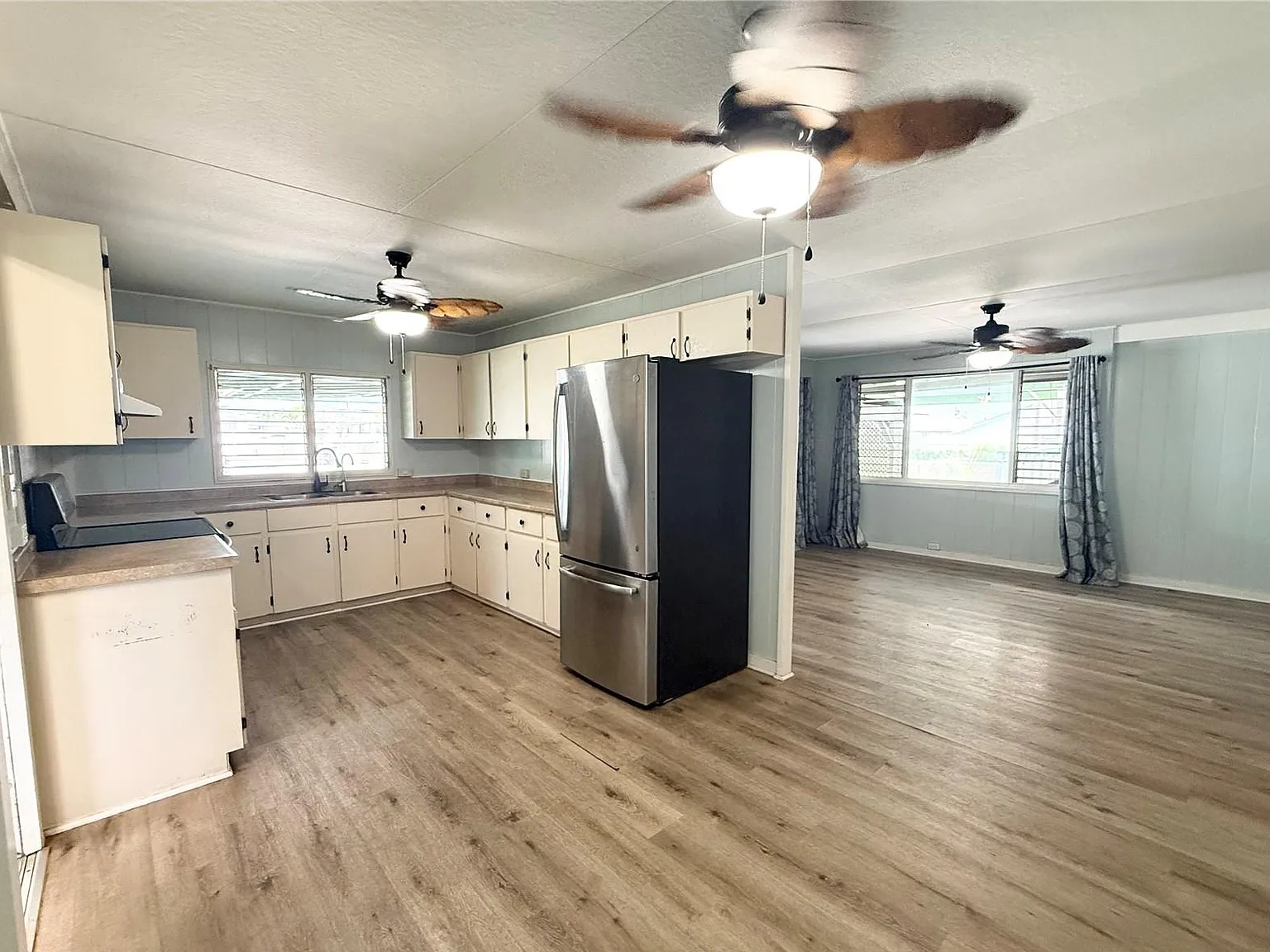 87-1698 Farrington Highway - J1 — Photo 3