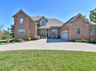 2801 Hollow Oak Dr, Crestwood, KY 40014