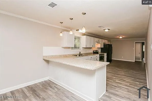 3235 Santee St — Photo 6