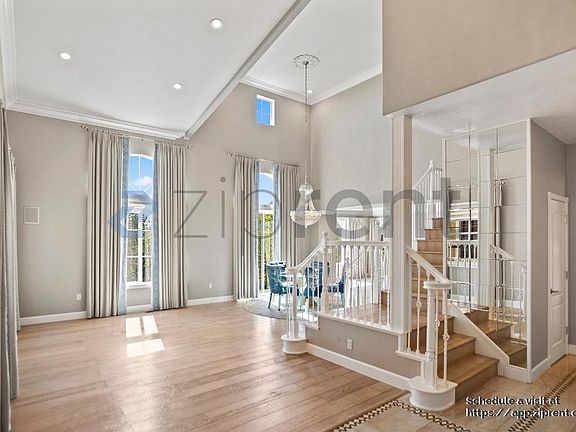 4th image of 51 Viola St
