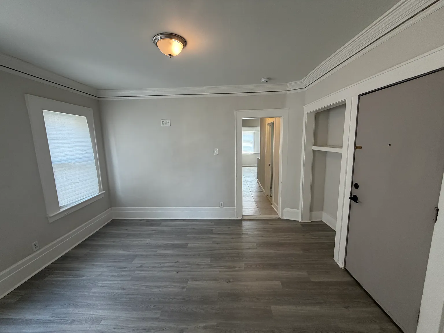 28-30 Kenmore Ave — Photo 3