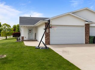 1308 Lavender Ln, Appleton, WI 54915