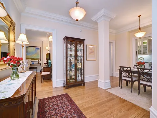 Sold by Sotheby's International Realty | media 13