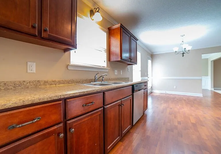 211 Augusta Way — Photo 13