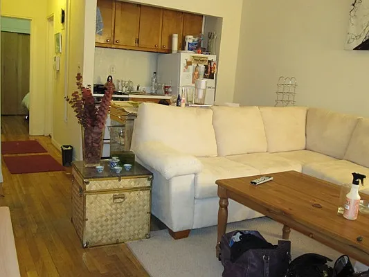 Rented by City Connections Realty | media 2