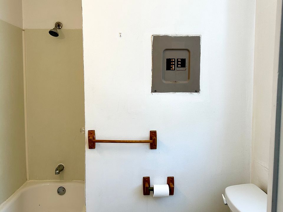1st image of 1154 Madison Ave #11