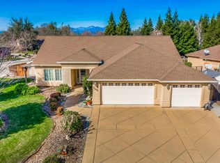 7508 Robles Dr, Redding, CA 96002