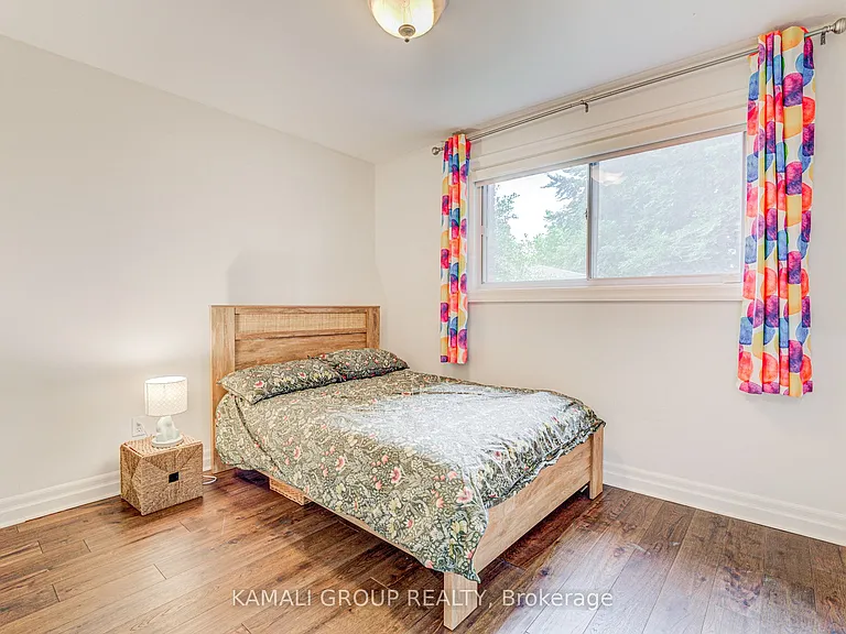 5 Caravan Dr — Photo 13
