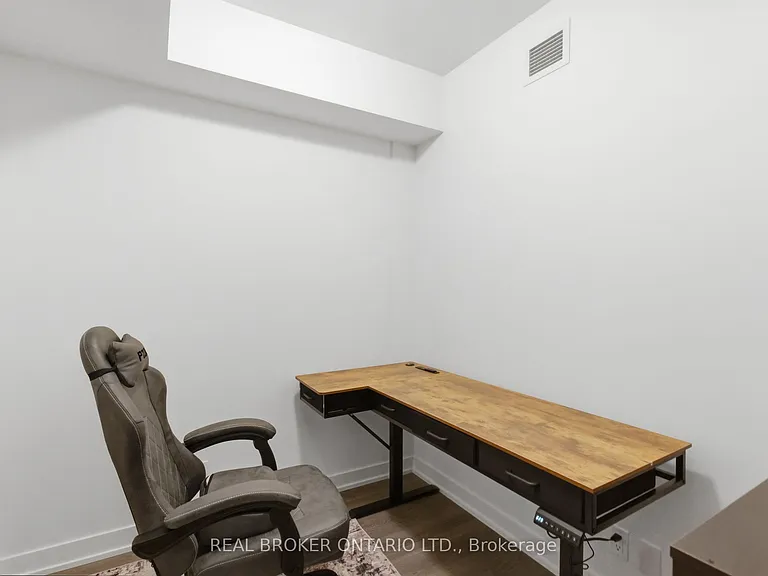 2 Manderley Dr #912 — Photo 6