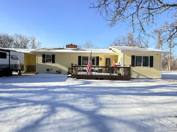 2 Souris Ct SE, Minot, ND 58701