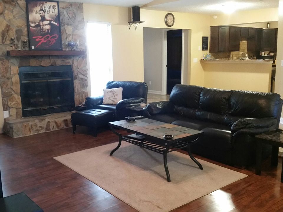 1st image of 2717 Greenwood Ln