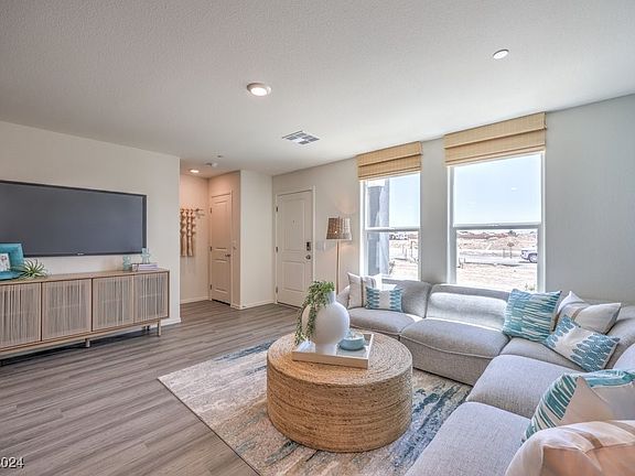 5th image of 6153 Lily Garden St #122