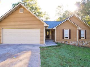 227 Farmbrook Pkwy, Stockbridge, GA 30281