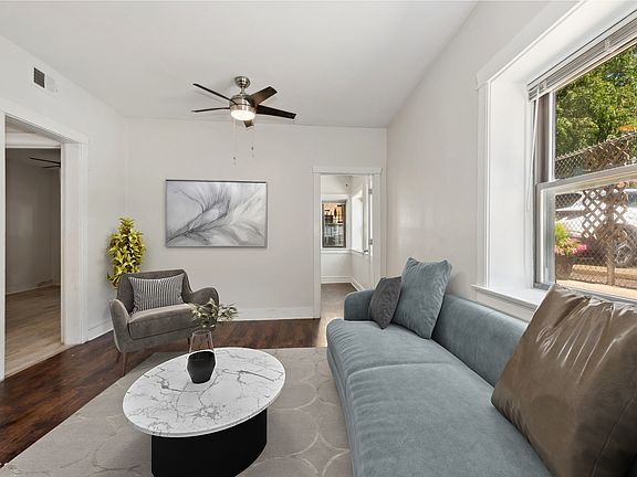 4th image of 939 W Windsor Ave APT G