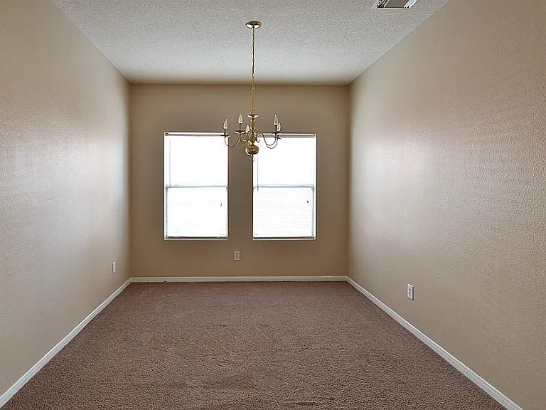 15423 Fir Woods Ln — Photo 8