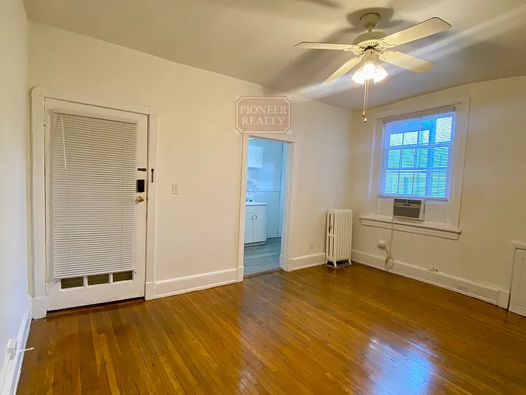 3110 Kensington Ave #8 — Photo 4