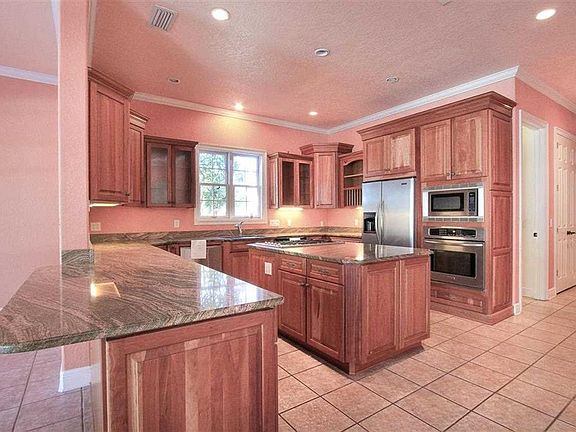 2nd image of 8 Colley Cove Dr Unit 1