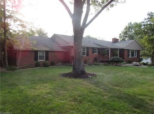 2011 Dunkeith Dr NW, Canton, OH 44708