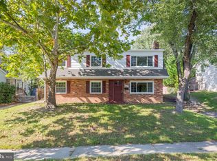 4532 Knoll Dr, Woodbridge, VA 22193
