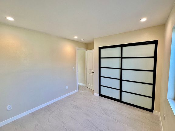 5th image of 725 42nd St #723
