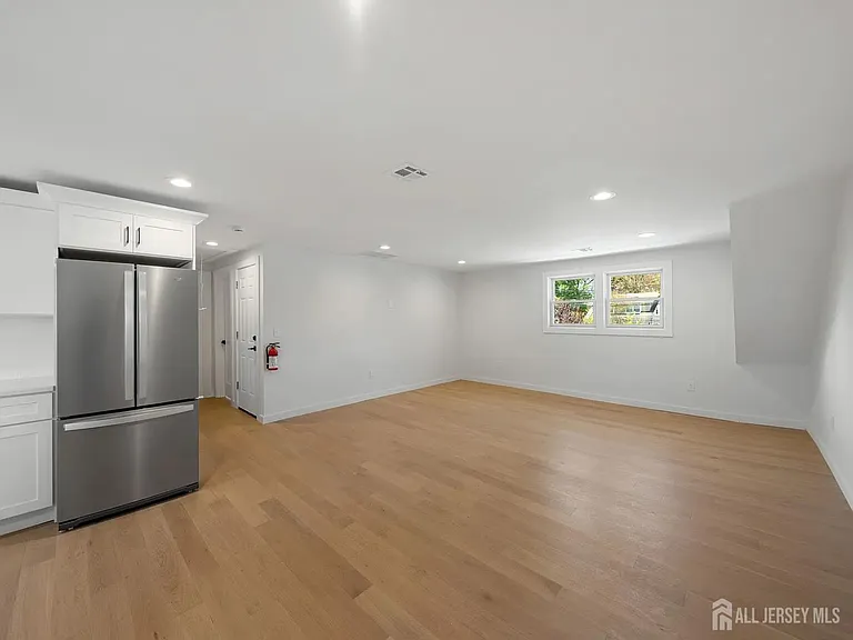 3 Meadow Rd #3 — Photo 12