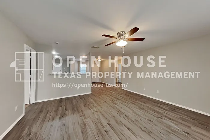 3 bed, 2.0 bath, 1406 sqft, $2,075 — Photo 4