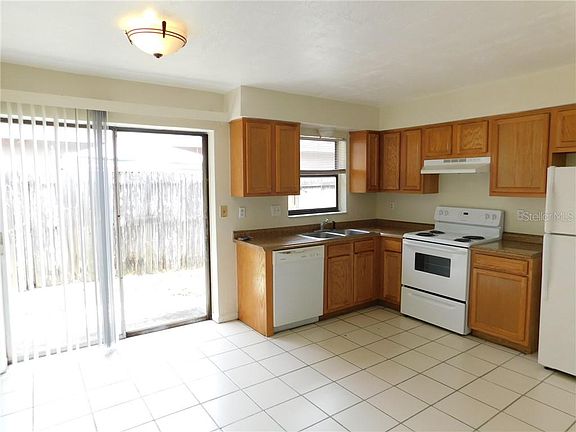 3rd image of 30024 70th St N APT E