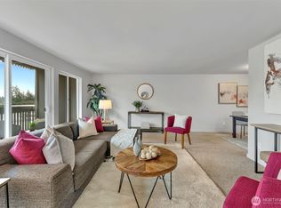 7064 35th Ave NE APT 14, Seattle, WA 98115