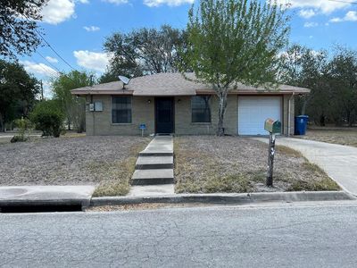 206 N Minneapolis St, Beeville, TX, 78102