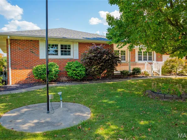 429 Easthaven Dr, Centralia, IL 62801