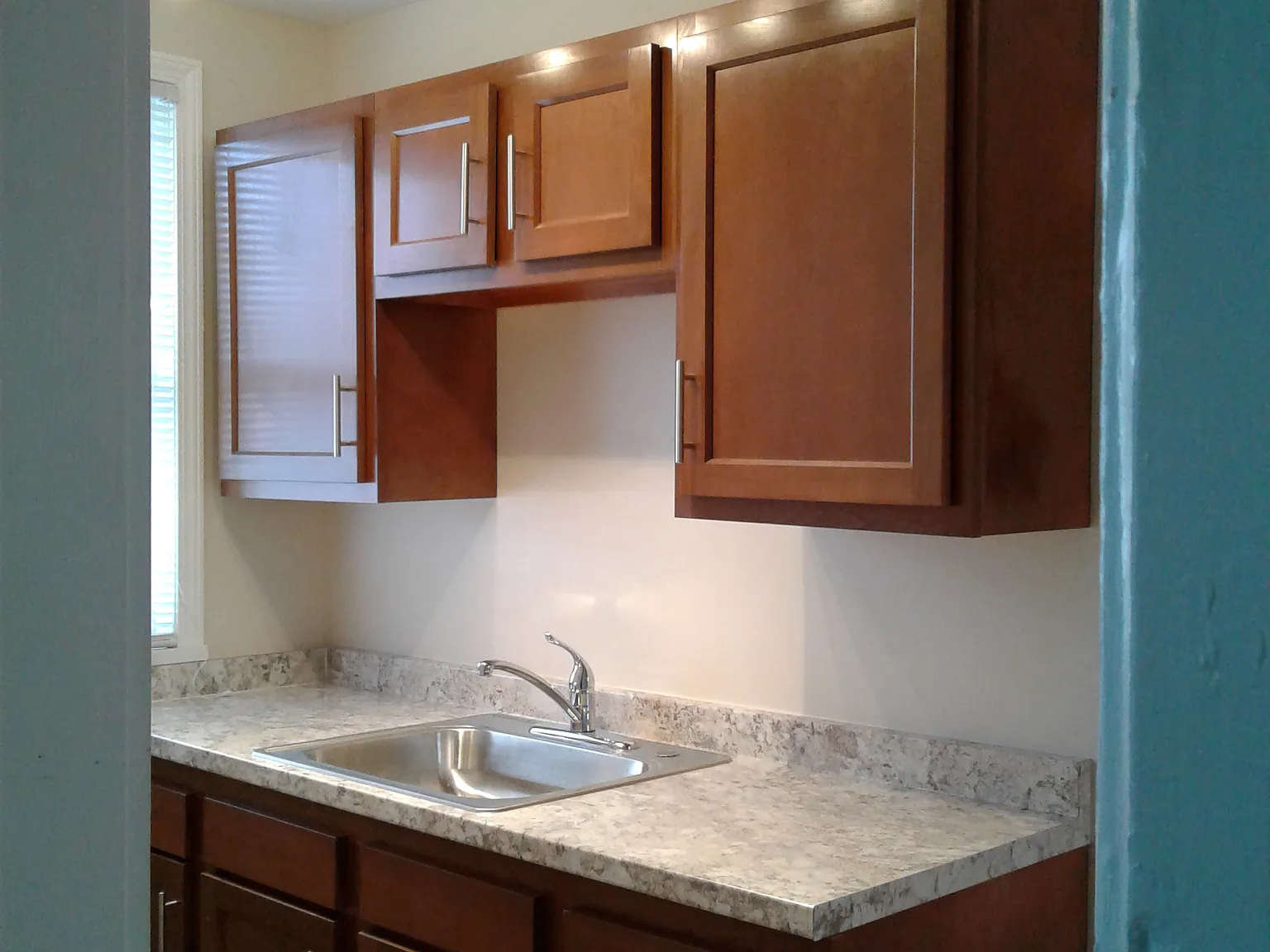 2 bed, $1,000 — Photo 4