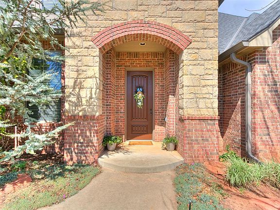 3rd image of 1409 Brayhill Rd