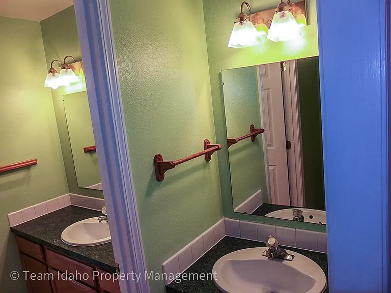 643 Northwood Dr — Photo 22