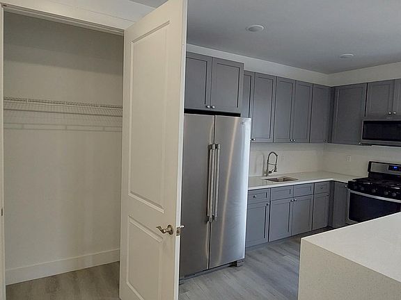 3rd image of 273 Oak St APT 301