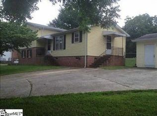 2 Rawood Dr, Travelers Rest, SC 29690