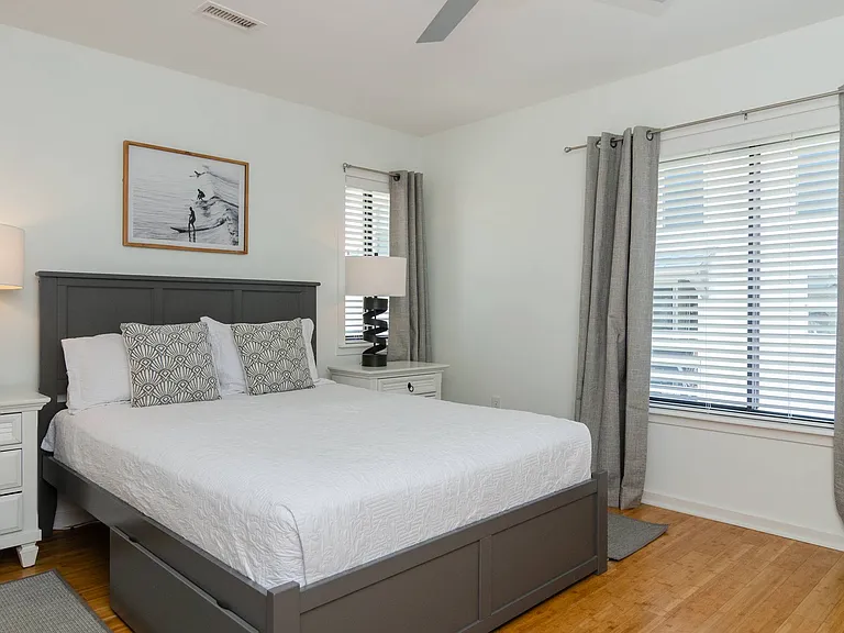 9 E Henderson St #A — Photo 10