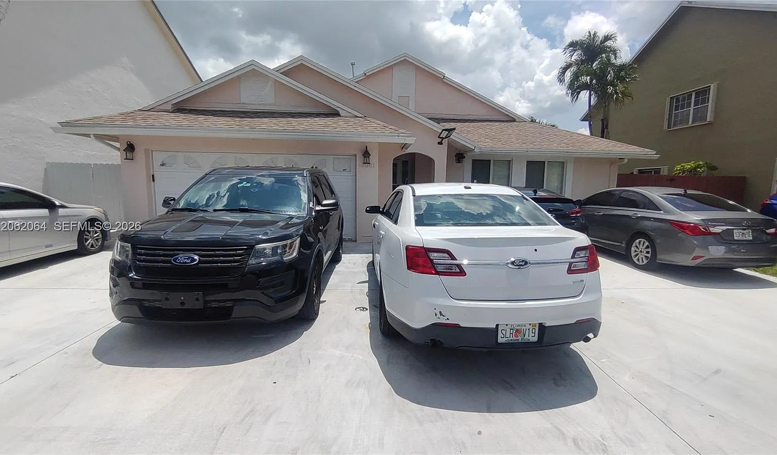 Country Lake Park 1st Add — Photo 3