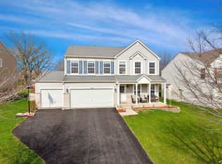 1111 Canyon View Ln, Joliet, IL 60432