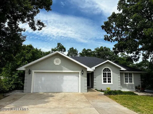 2549 Hidden Valley Dr, Holts Summit, MO 65043