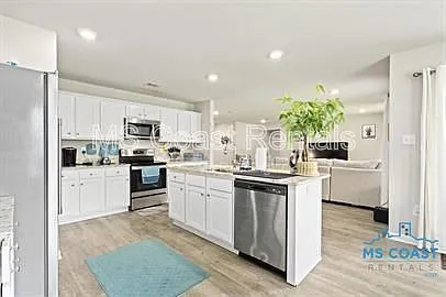 9384 Cypress Lake Dr — Photo 10