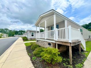 823 Lookout Dr, Spartanburg, SC 29306