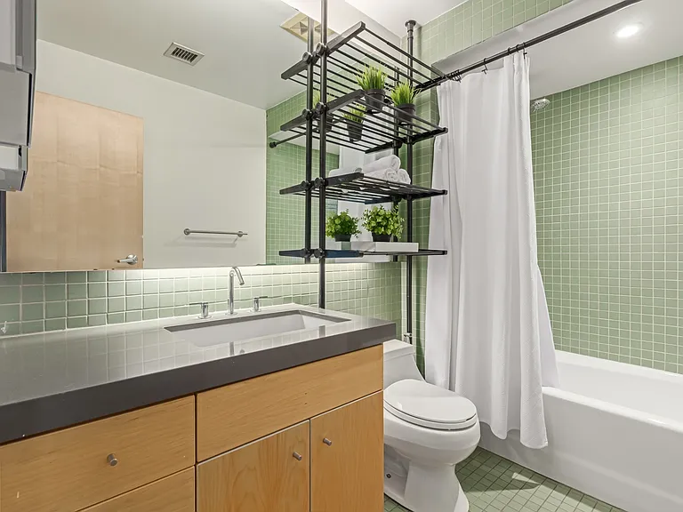 727 E Portland St #3 — Photo 1
