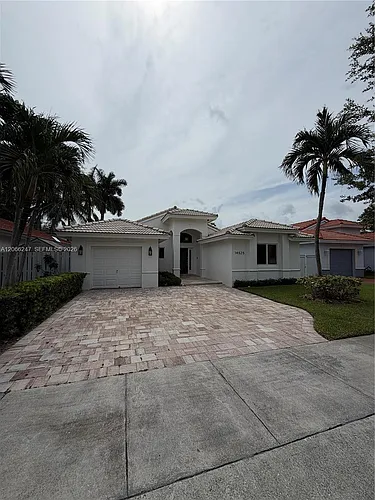 14525 NW 88th Ave Photo 1