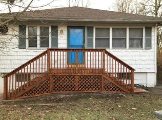 35 Pine Hill Rd, Mount Pocono, PA 18344