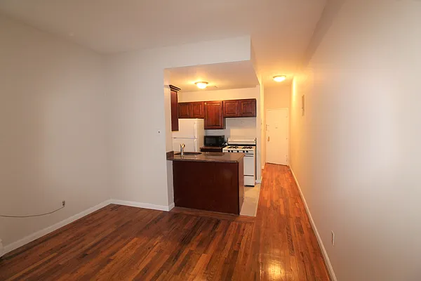 Rented by Compass | media 7