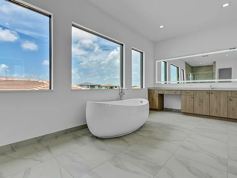 9523 Riverside Park Dr — Photo 24