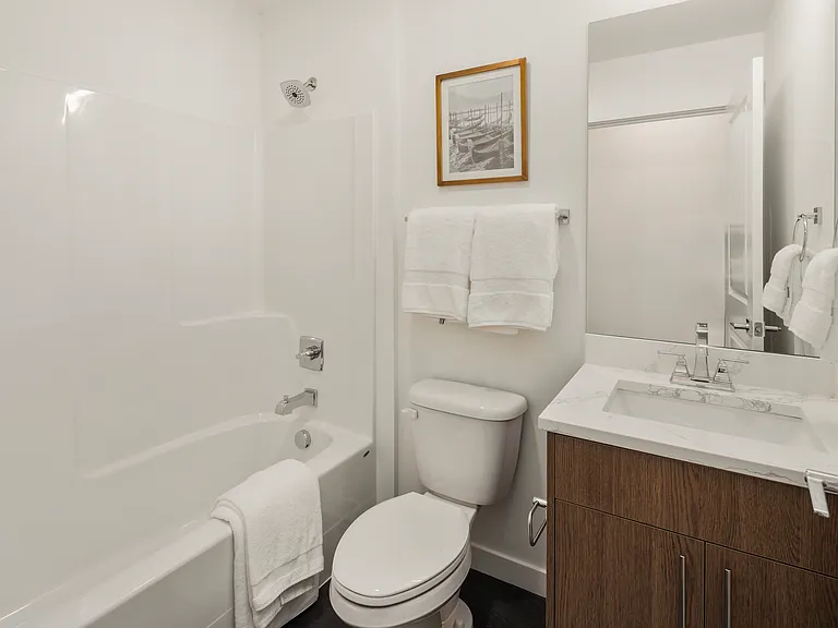 2745 Clare Ave — Photo 15