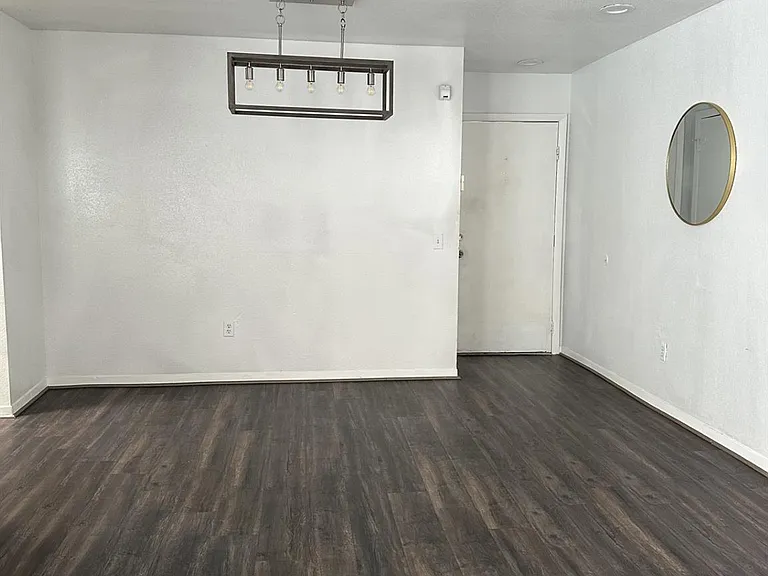 9809 Richmond Ave #E7 — Photo 3